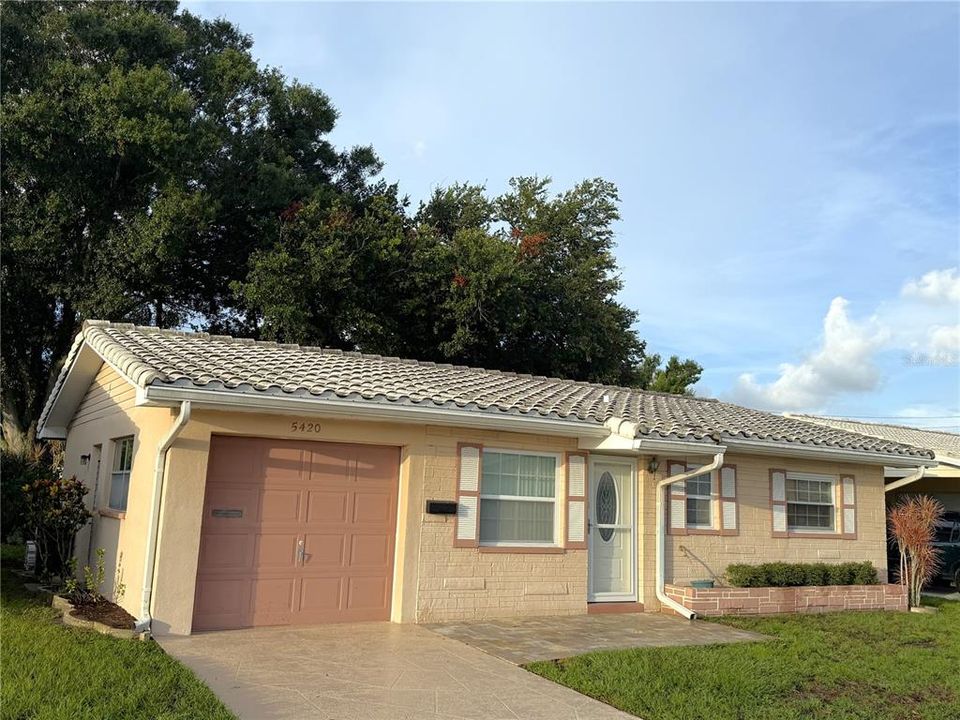 En Venta: $187,500 (2 camas, 1 baños, 840 Pies cuadrados)