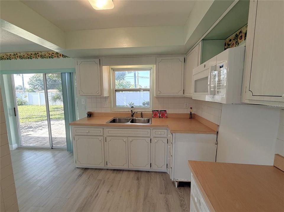 En Venta: $187,500 (2 camas, 1 baños, 840 Pies cuadrados)