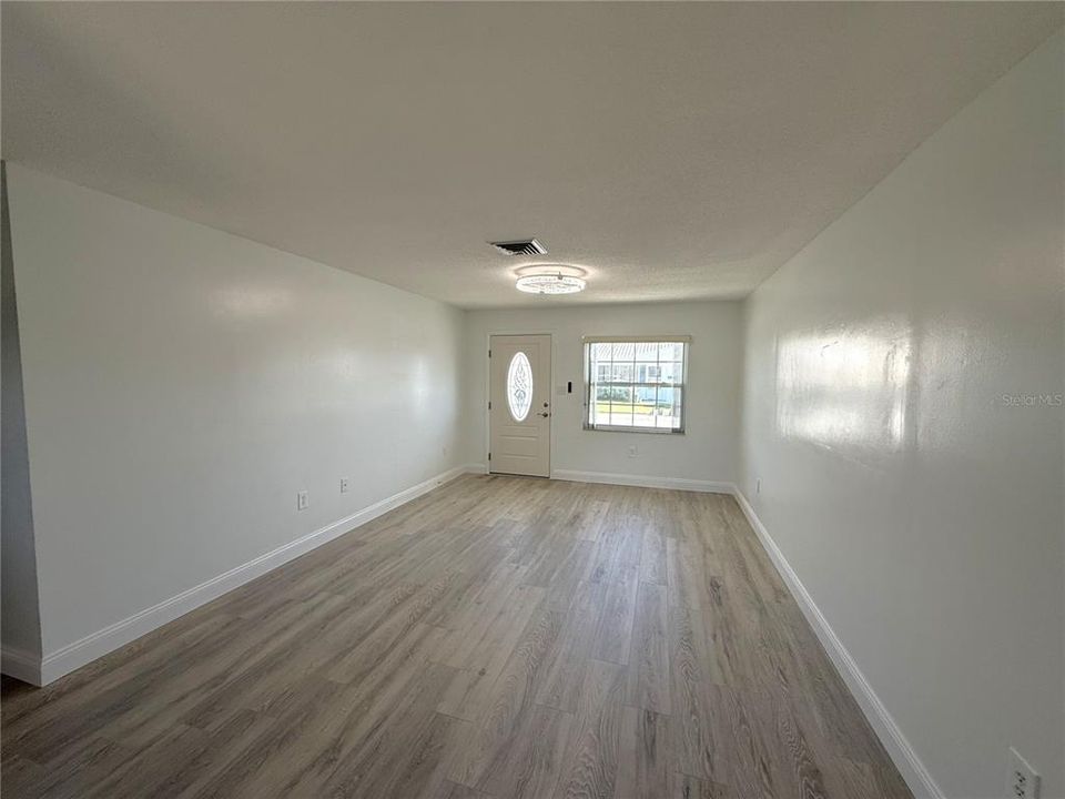 En Venta: $187,500 (2 camas, 1 baños, 840 Pies cuadrados)