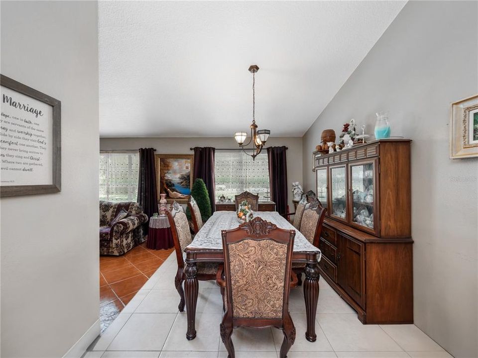 На продажу: $950,000 (3 спален, 2 ванн, 1784 Квадратных фут)