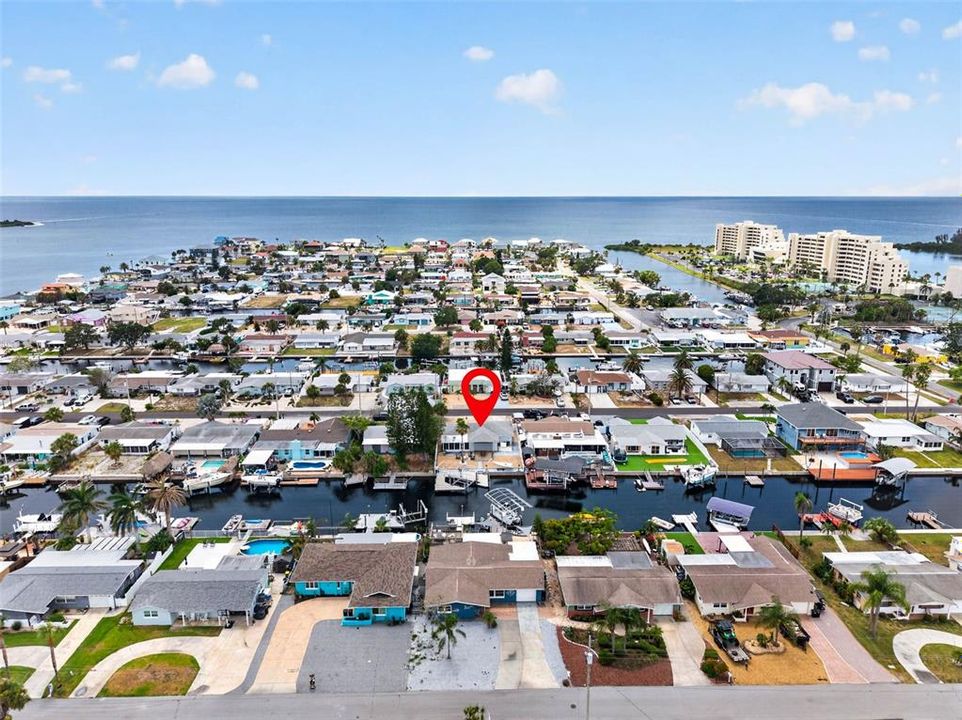 For Sale: $495,000 (2 beds, 2 baths, 1176 Square Feet)