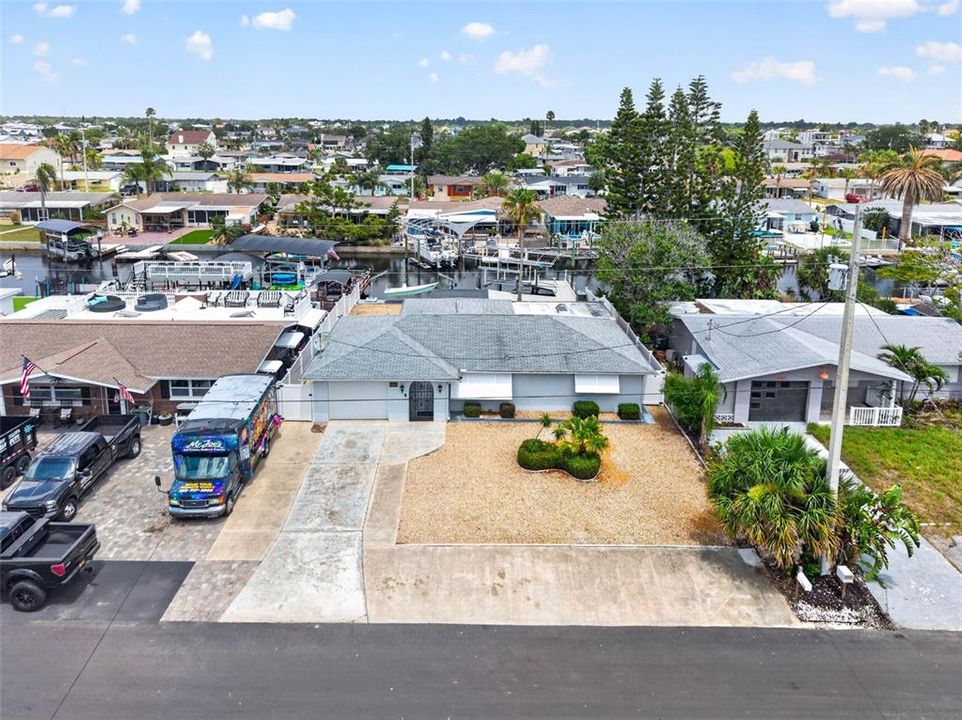 For Sale: $495,000 (2 beds, 2 baths, 1176 Square Feet)