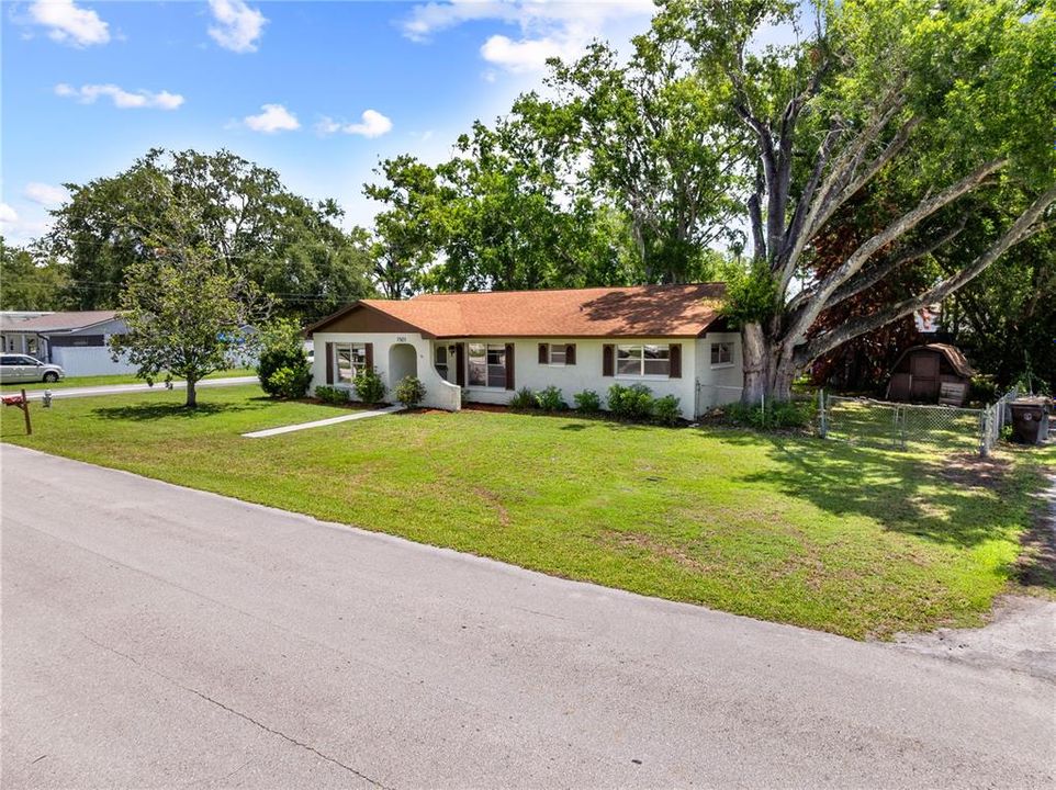 For Sale: $350,000 (3 beds, 2 baths, 1472 Square Feet)