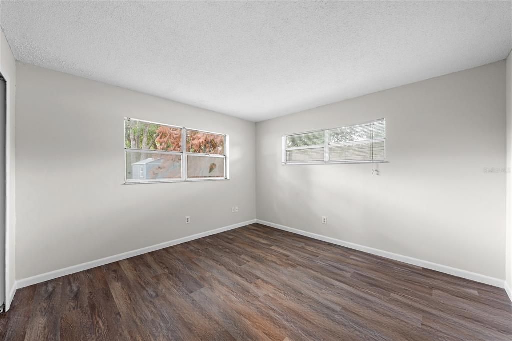 For Sale: $350,000 (3 beds, 2 baths, 1472 Square Feet)