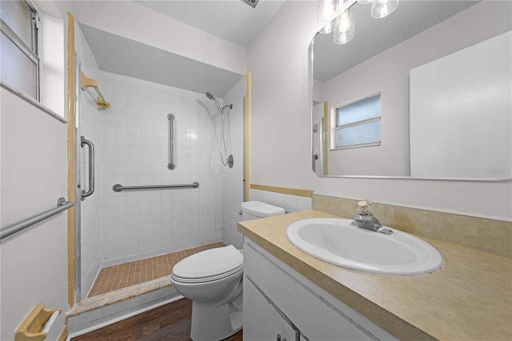 For Sale: $350,000 (3 beds, 2 baths, 1472 Square Feet)