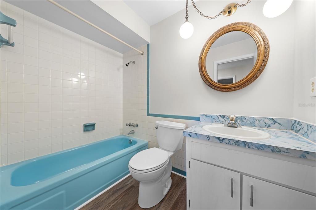 For Sale: $350,000 (3 beds, 2 baths, 1472 Square Feet)