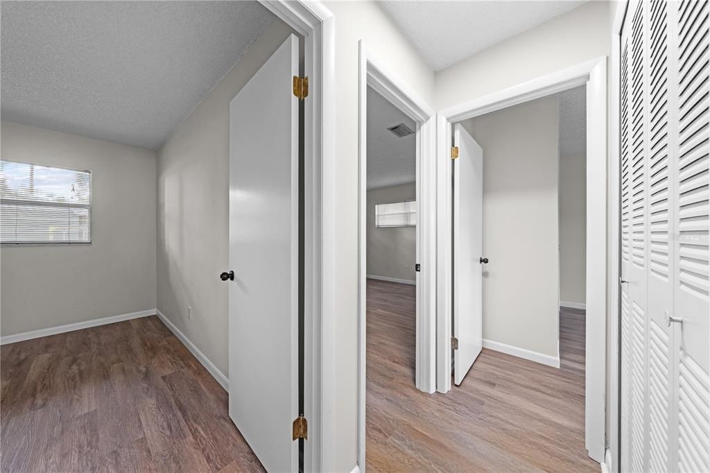 For Sale: $350,000 (3 beds, 2 baths, 1472 Square Feet)