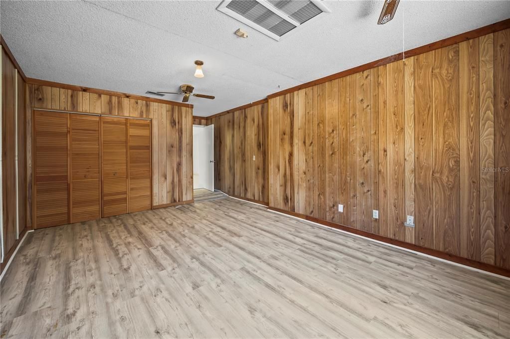 En Venta: $318,000 (3 camas, 2 baños, 1656 Pies cuadrados)