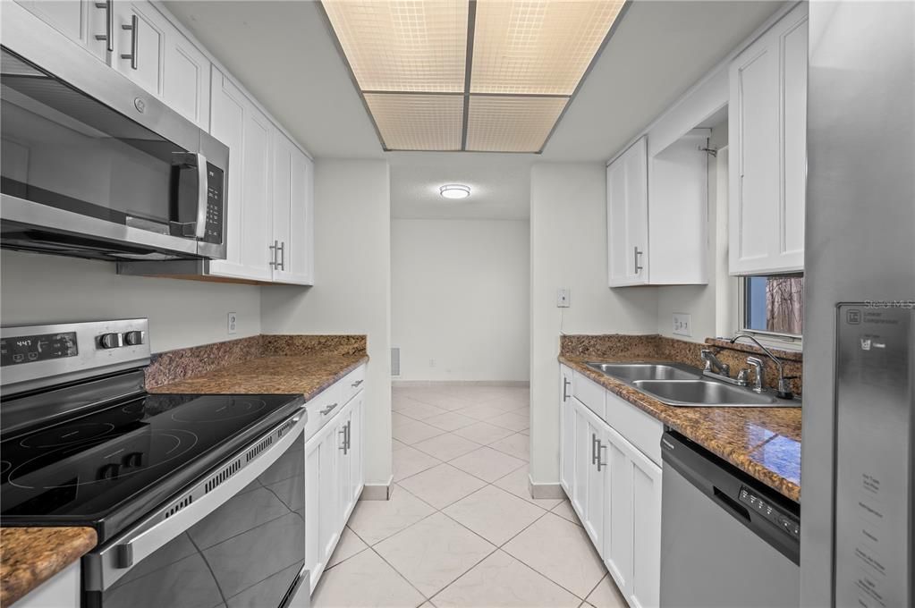 En Venta: $318,000 (3 camas, 2 baños, 1656 Pies cuadrados)