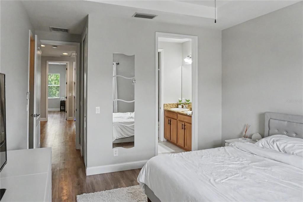 For Sale: $369,500 (3 beds, 2 baths, 1438 Square Feet)
