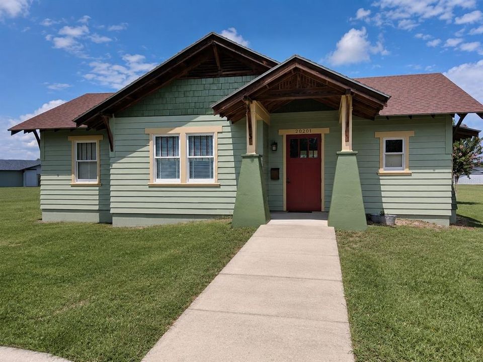 На продажу: $255,000 (5.07 acres)