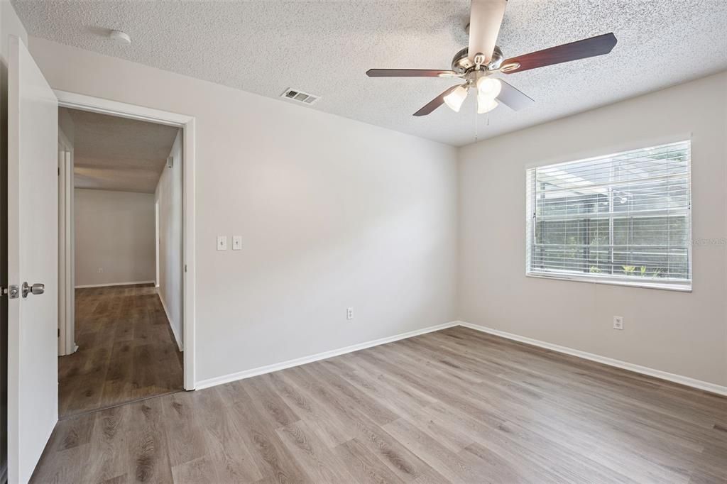 For Sale: $329,900 (3 beds, 2 baths, 1221 Square Feet)