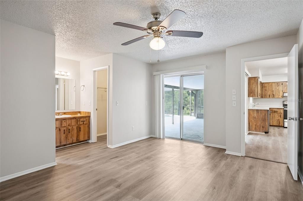 For Sale: $329,900 (3 beds, 2 baths, 1221 Square Feet)