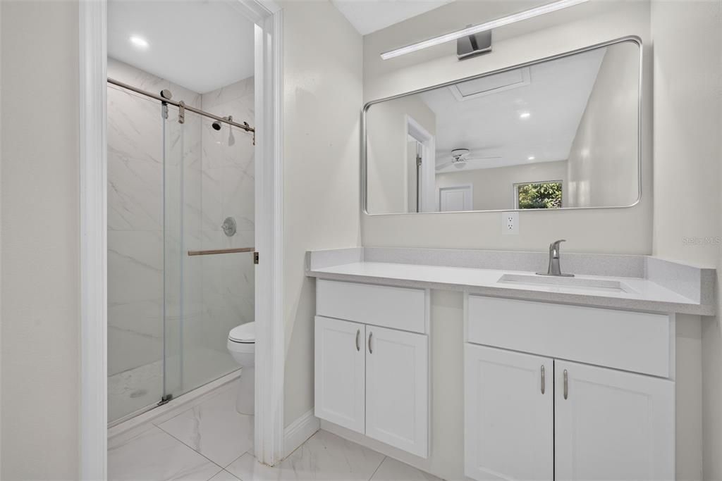 For Rent: $1,775 (2 beds, 2 baths, 902 Square Feet)