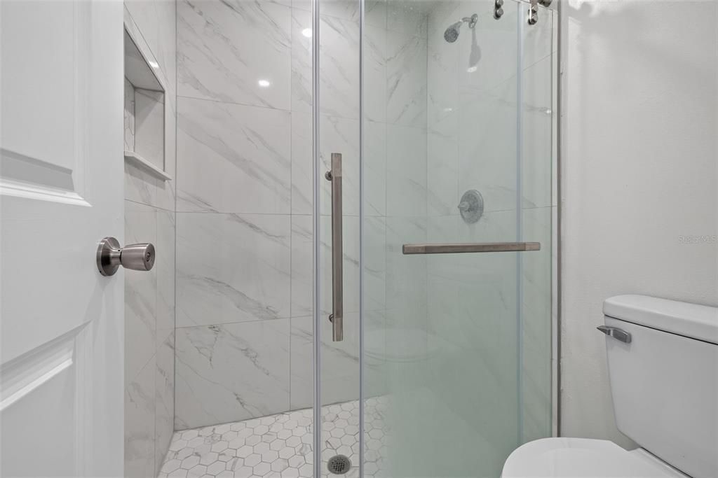 For Rent: $1,775 (2 beds, 2 baths, 902 Square Feet)