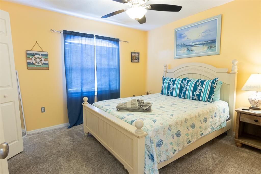 Activo con contrato: $379,900 (3 camas, 2 baños, 1434 Pies cuadrados)