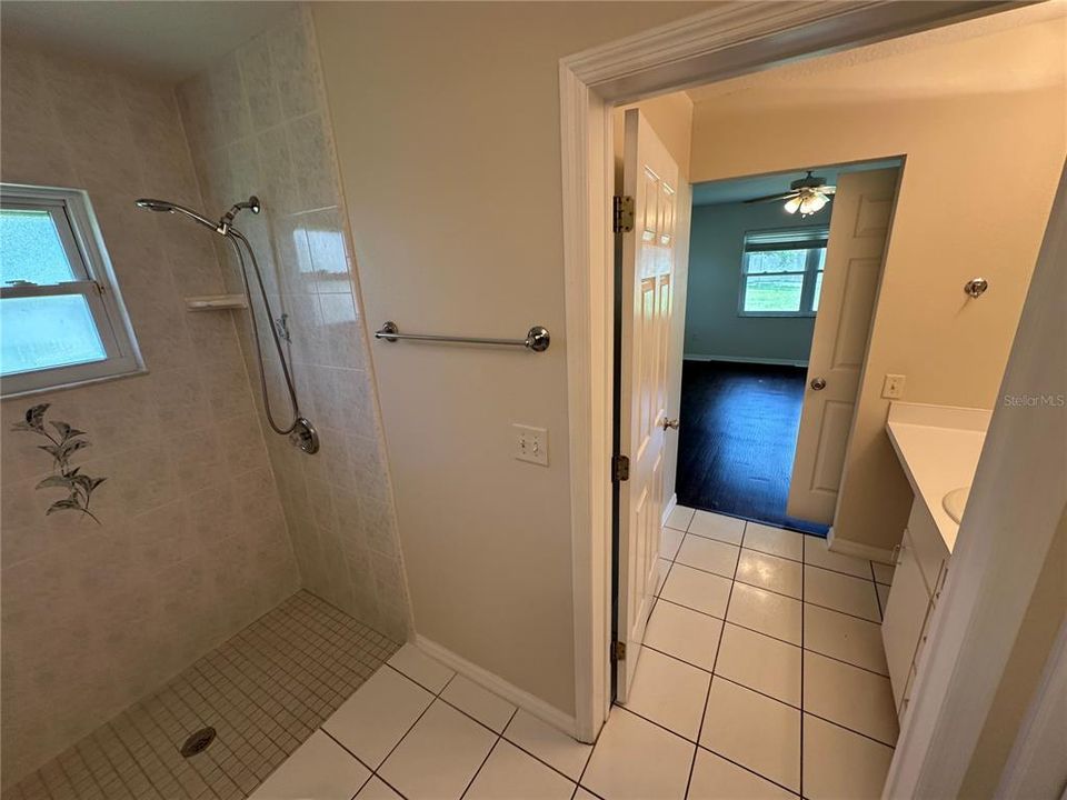 For Rent: $1,695 (2 beds, 2 baths, 1196 Square Feet)