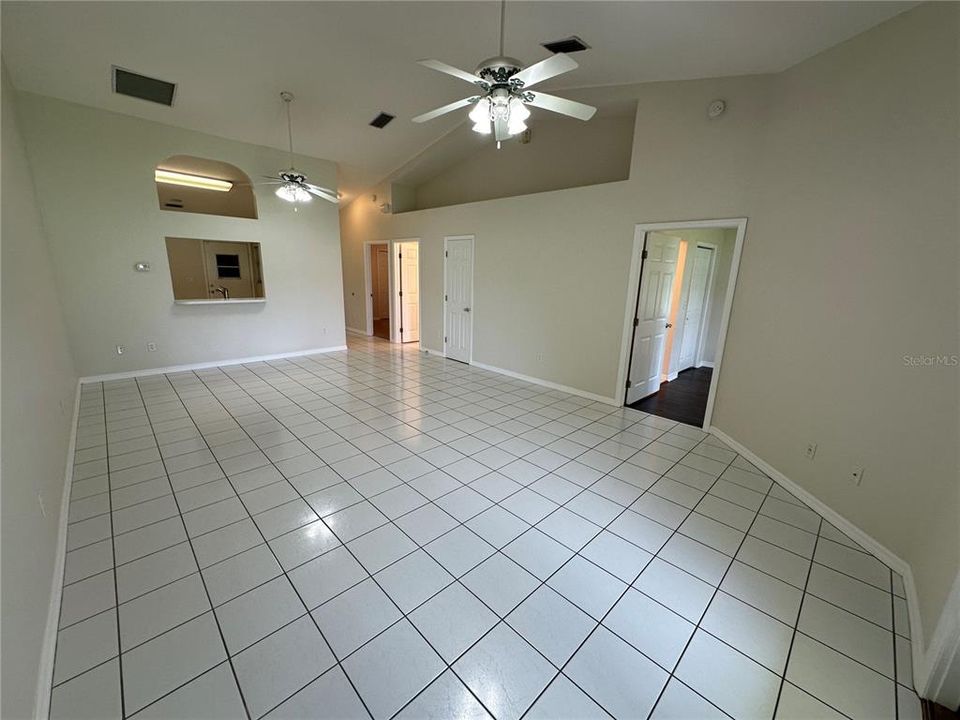 For Rent: $1,695 (2 beds, 2 baths, 1196 Square Feet)