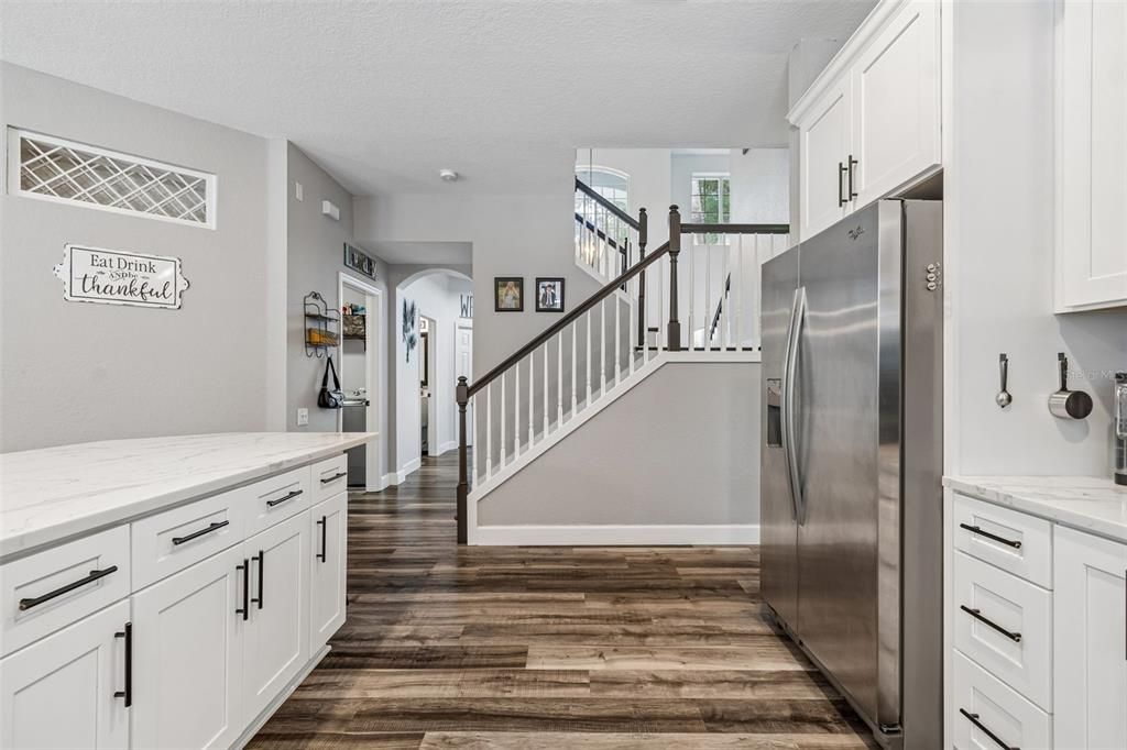 En Venta: $699,999 (4 camas, 2 baños, 3090 Pies cuadrados)
