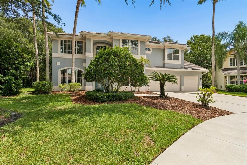 En Venta: $699,999 (4 camas, 2 baños, 3090 Pies cuadrados)