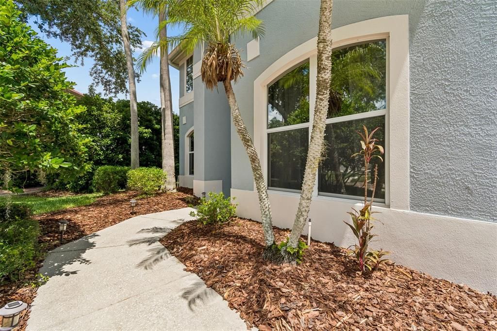 En Venta: $699,999 (4 camas, 2 baños, 3090 Pies cuadrados)