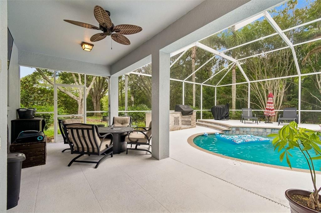 En Venta: $699,999 (4 camas, 2 baños, 3090 Pies cuadrados)