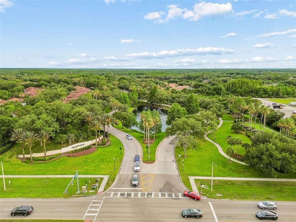 En Venta: $699,999 (4 camas, 2 baños, 3090 Pies cuadrados)
