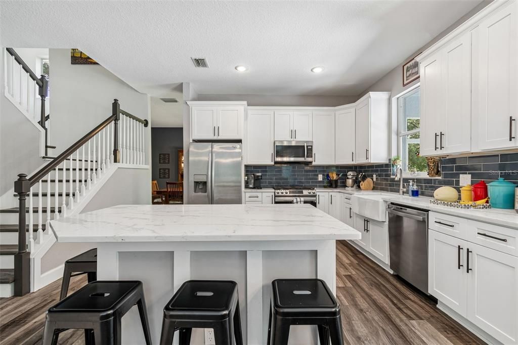 En Venta: $699,999 (4 camas, 2 baños, 3090 Pies cuadrados)