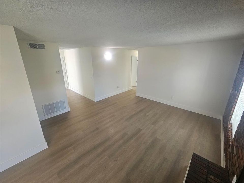 На продажу: $344,900 (3 спален, 2 ванн, 1436 Квадратных фут)