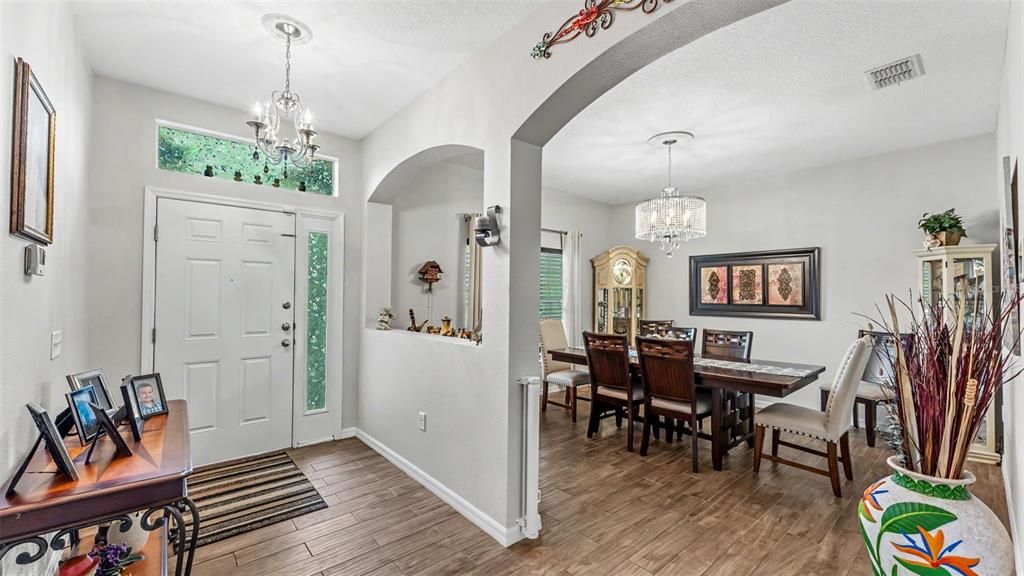 For Sale: $349,000 (3 beds, 2 baths, 1616 Square Feet)