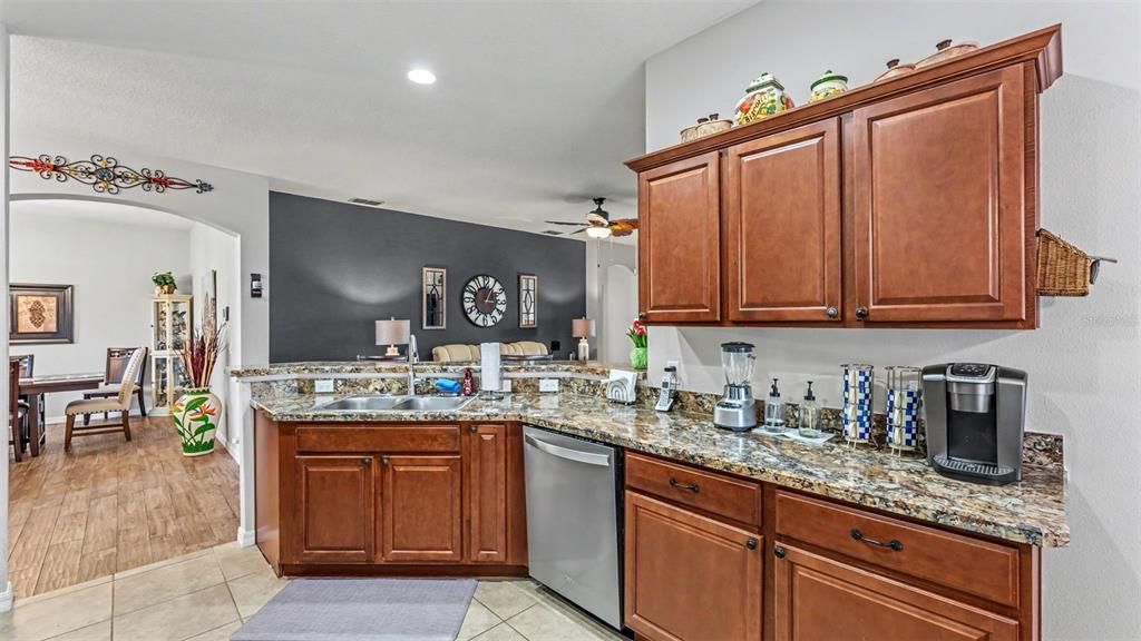 For Sale: $349,000 (3 beds, 2 baths, 1616 Square Feet)