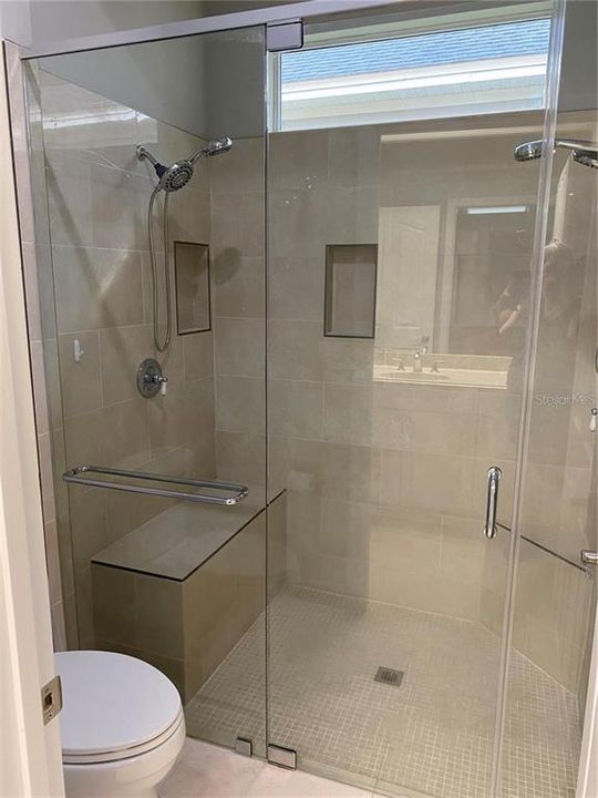 В аренду: $3,300 (3 спален, 2 ванн, 2532 Квадратных фут)