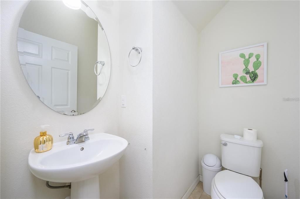 For Rent: $2,500 (4 beds, 2 baths, 2463 Square Feet)