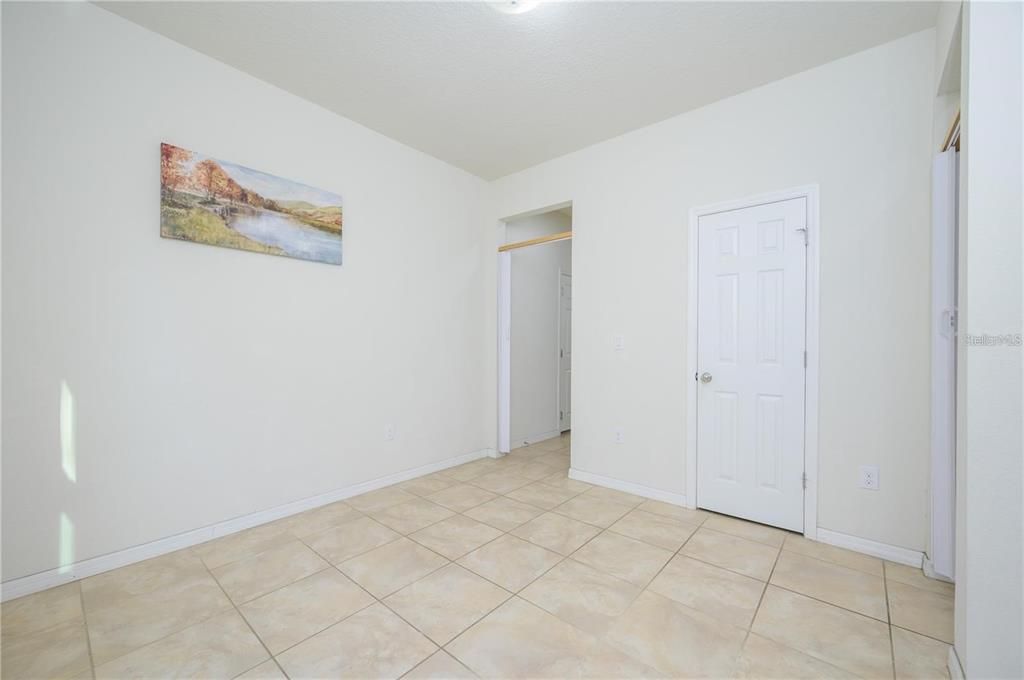 For Rent: $2,500 (4 beds, 2 baths, 2463 Square Feet)