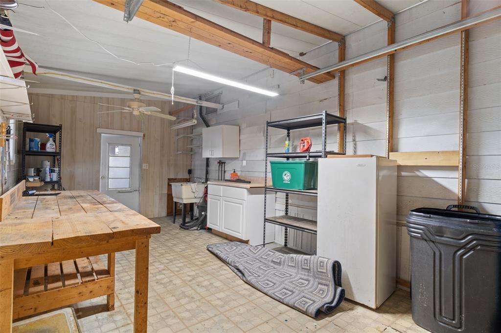 For Sale: $159,900 (2 beds, 2 baths, 1152 Square Feet)