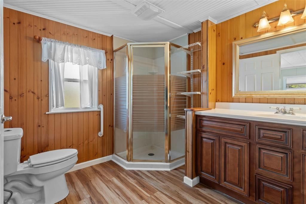 For Sale: $159,900 (2 beds, 2 baths, 1152 Square Feet)
