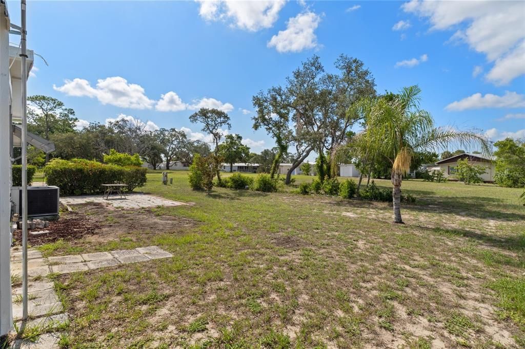 For Sale: $159,900 (2 beds, 2 baths, 1152 Square Feet)