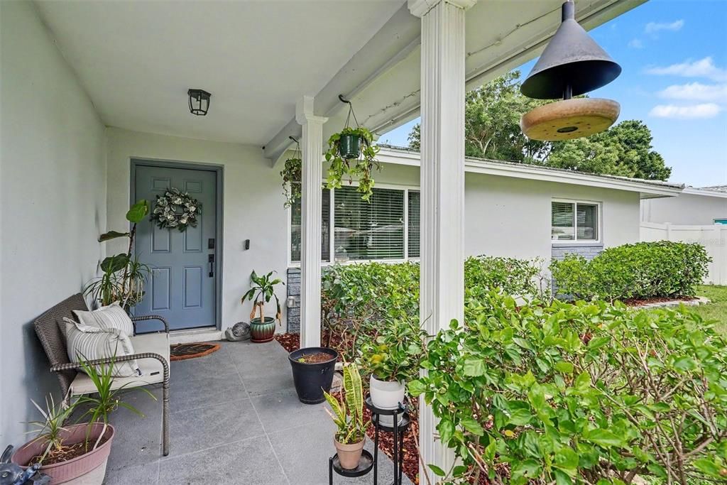 For Sale: $360,000 (2 beds, 2 baths, 1019 Square Feet)