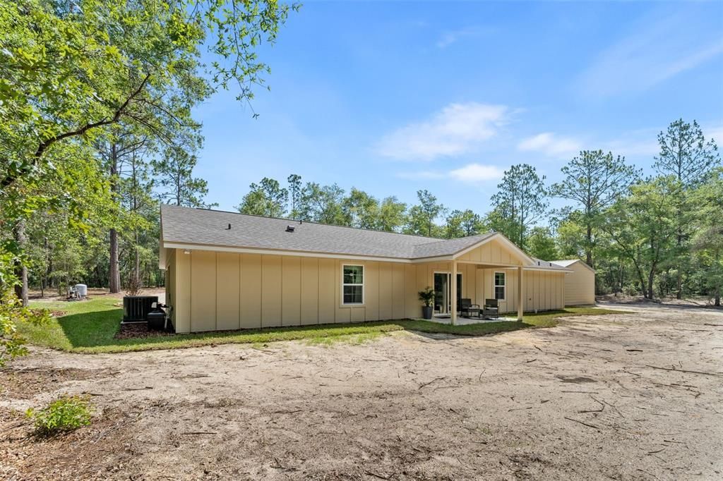 For Sale: $440,000 (3 beds, 2 baths, 1716 Square Feet)