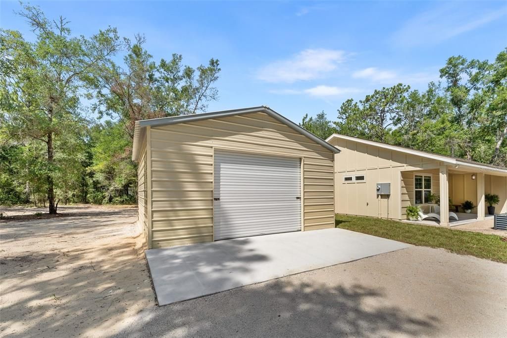 For Sale: $440,000 (3 beds, 2 baths, 1716 Square Feet)