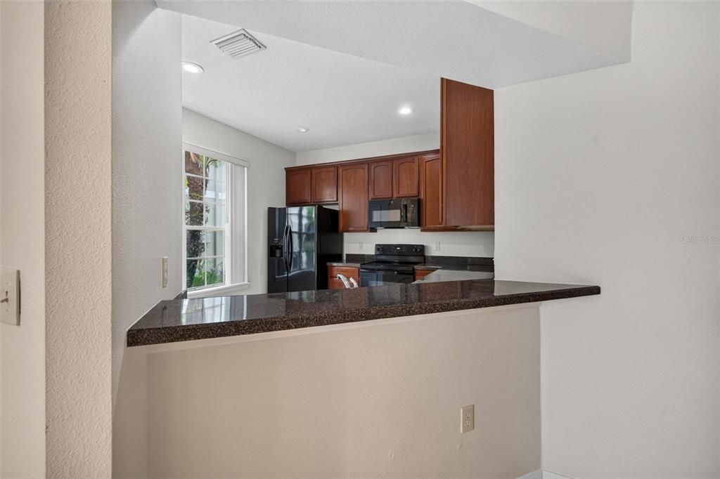 For Rent: $2,250 (3 beds, 2 baths, 1513 Square Feet)