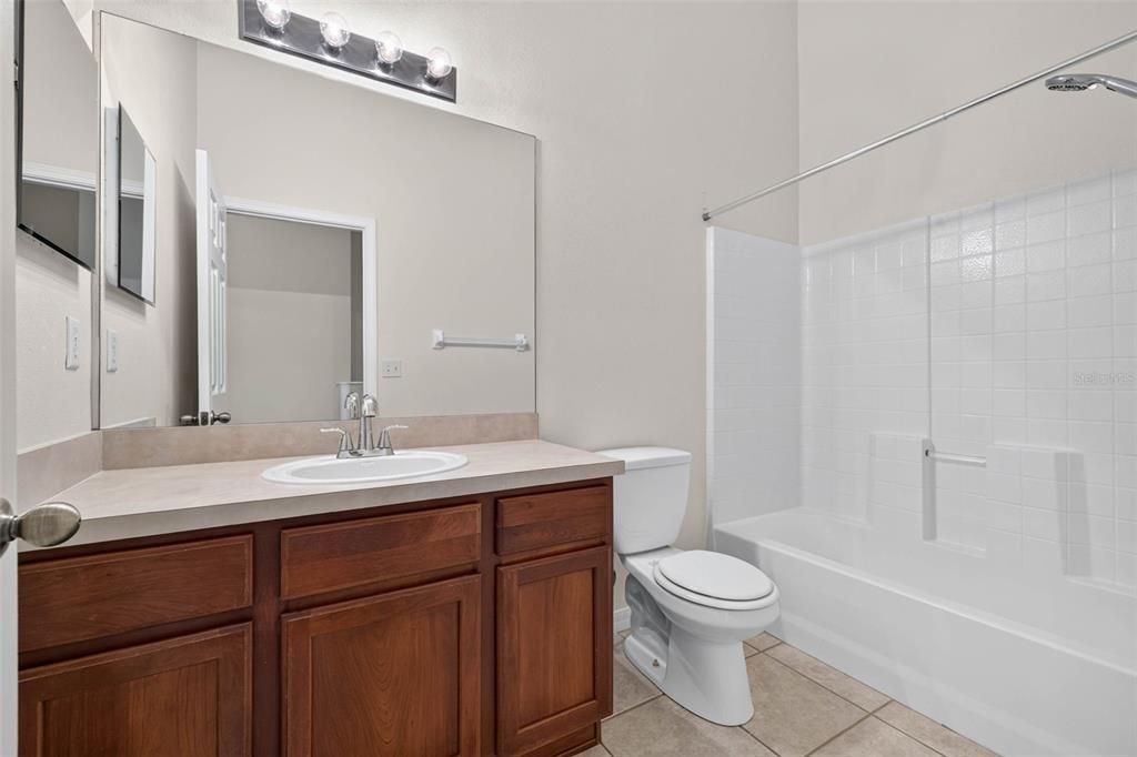 For Rent: $2,250 (3 beds, 2 baths, 1513 Square Feet)