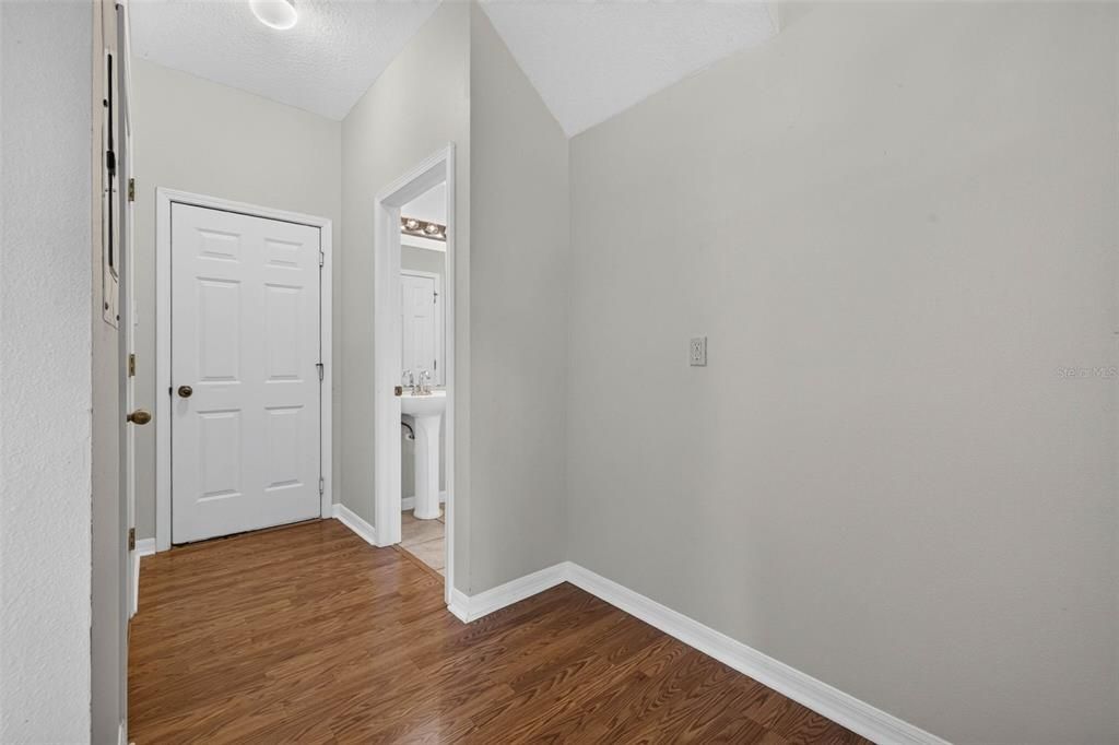 For Rent: $2,250 (3 beds, 2 baths, 1513 Square Feet)