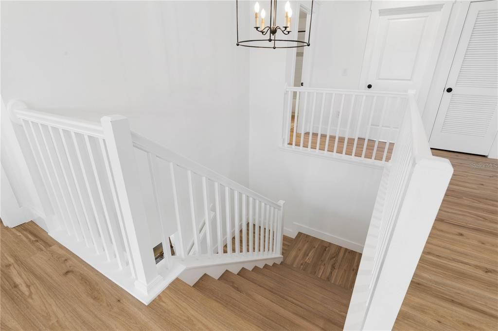 For Sale: $670,000 (5 beds, 2 baths, 3087 Square Feet)