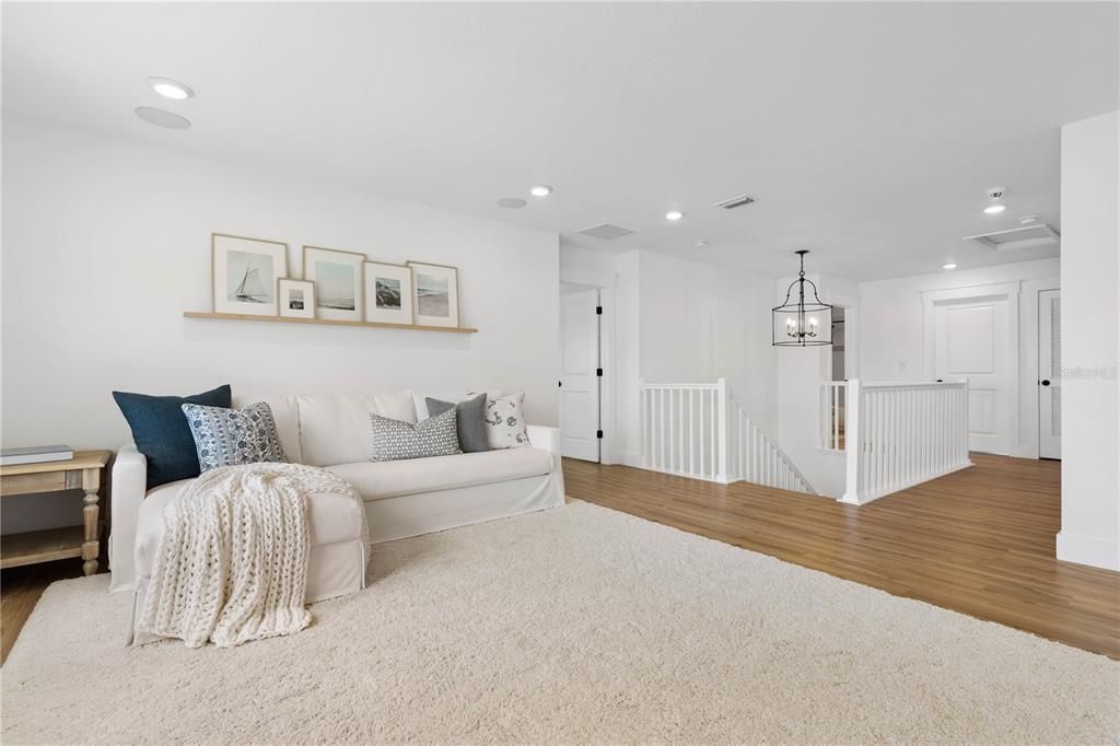 For Sale: $670,000 (5 beds, 2 baths, 3087 Square Feet)