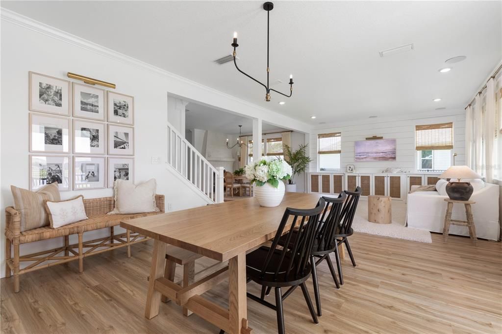 For Sale: $670,000 (5 beds, 2 baths, 3087 Square Feet)
