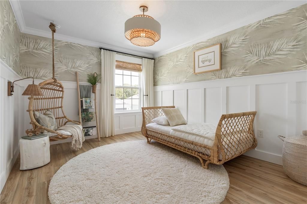 For Sale: $670,000 (5 beds, 2 baths, 3087 Square Feet)