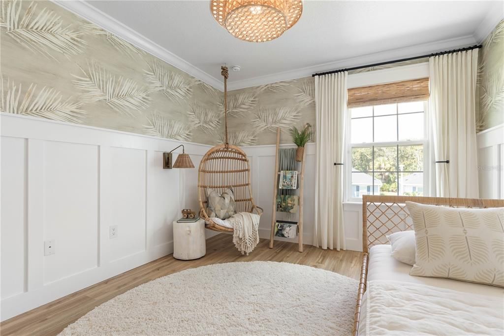 For Sale: $670,000 (5 beds, 2 baths, 3087 Square Feet)