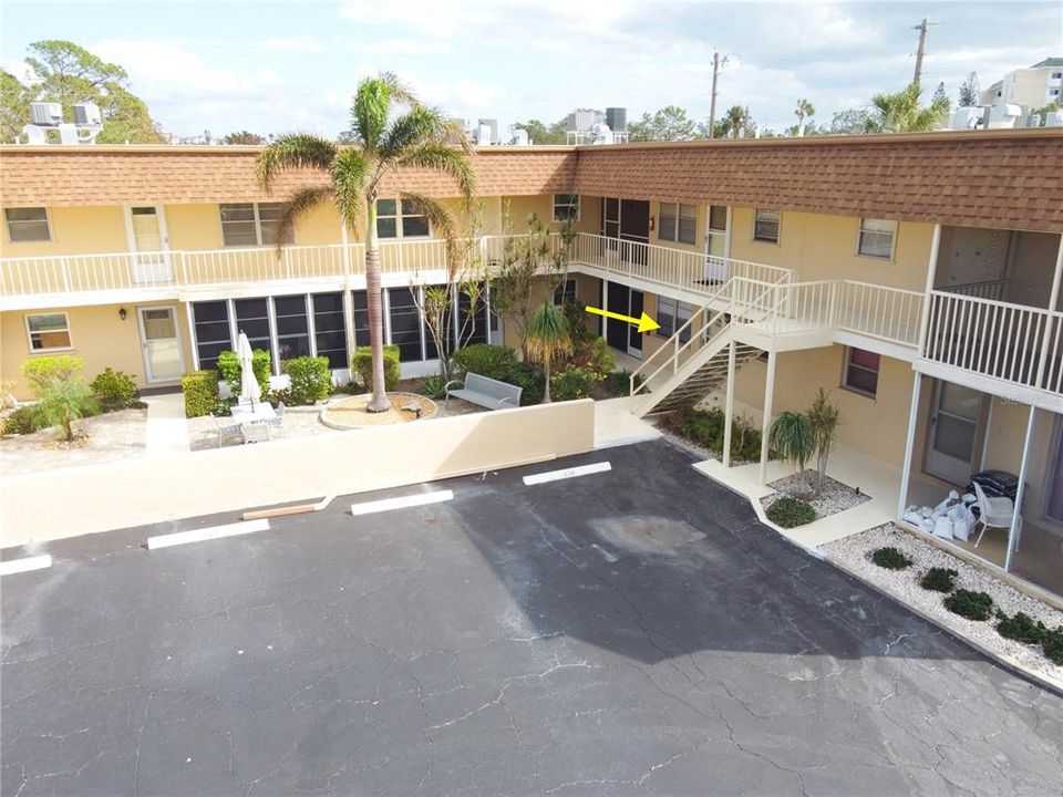 For Sale: $164,900 (1 beds, 1 baths, 554 Square Feet)