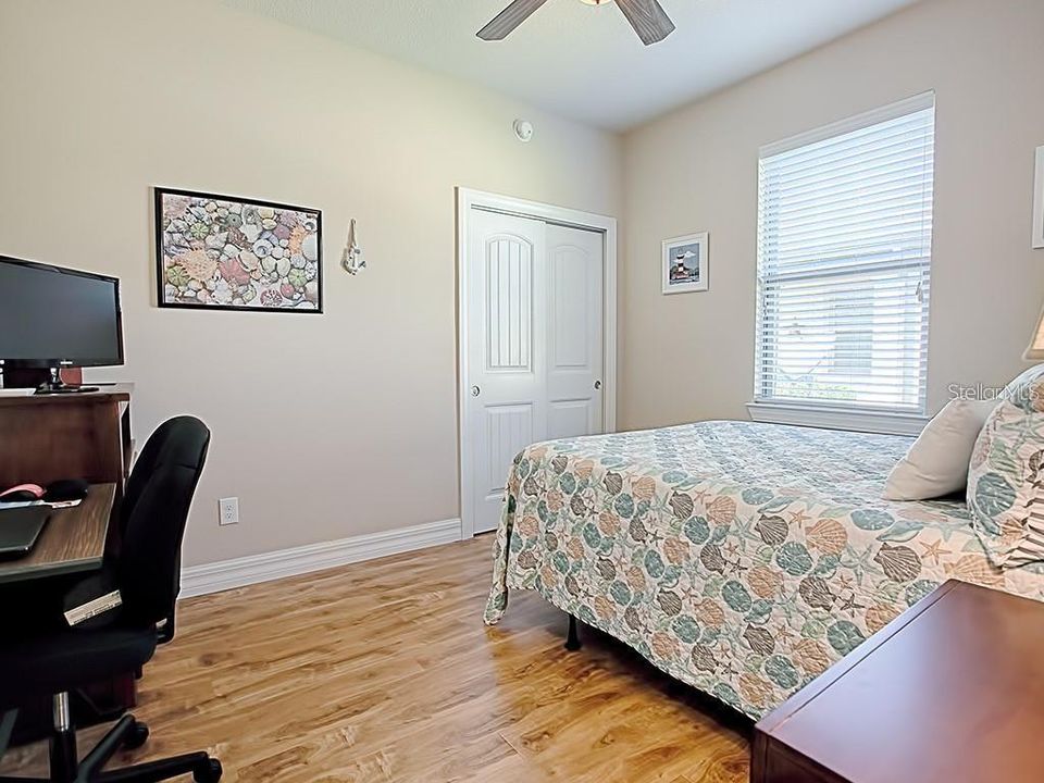 For Sale: $237,500 (2 beds, 2 baths, 1423 Square Feet)
